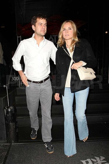 Joshua Jackson Breaks From Fringe For Date Night With Diane Joshua Jackson Breaks From Fringe For Date Night With Diane