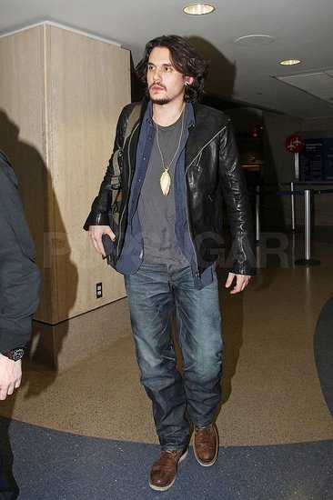 Pictures of John Mayer and His Bushy Beard Arriving at LAX