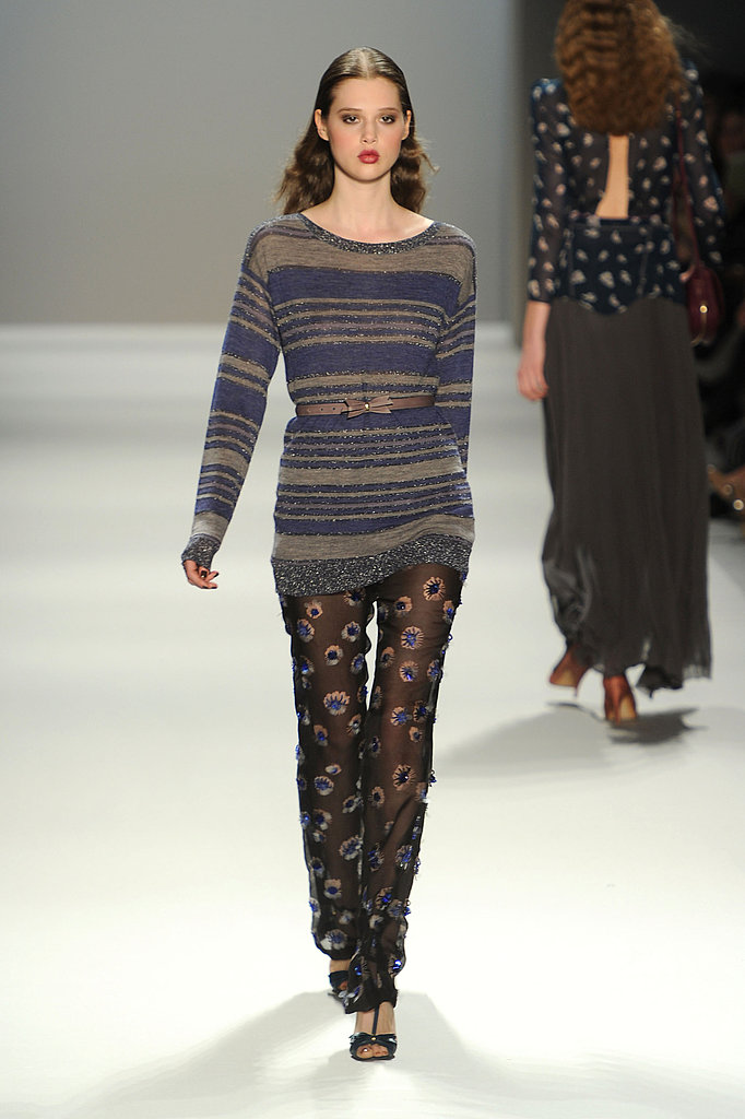 Fall 2011 New York Fashion Week: Rebecca Taylor 2011-02-11 16:15:05 Fall 2011 New York Fashion Week: Rebecca Taylor 2011-02-11 16:15:05