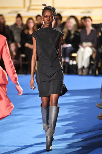 Fall 2011 New York Fashion Week: Thakoon 2011-02-14 09:55:29