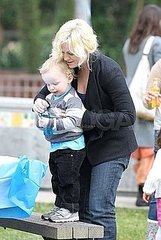 Pictures of Amy Poehler and Archie Arnett Attending a Birthday Party in LA