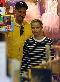 Pictures of Reese Witherspoon and Jim Toth Shopping After Oscars