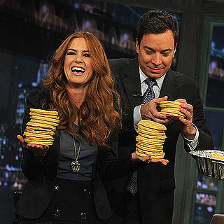Pictrues of Isla Fisher on Late Night with Jimmy Fallon