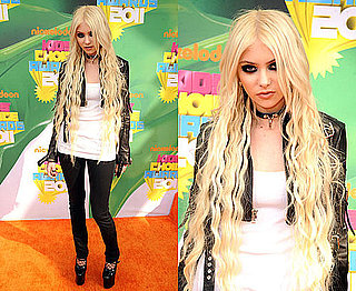 Taylor Momsen at the Kids' Choice Awards 2011 2011-04-02 17:27:06