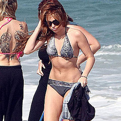 Miley Cyrus Bikini Pictures