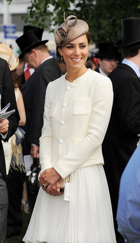 Prince William and Lovely Kate Middleton Join the Queen and Family at the Epsom Derby Prince William and Lovely Kate Middleton Join the Queen and Family at the Epsom Derby
