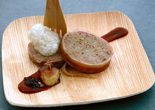 Bacon-wrapped pork with meatloaf Bacon-wrapped pork with meatloaf