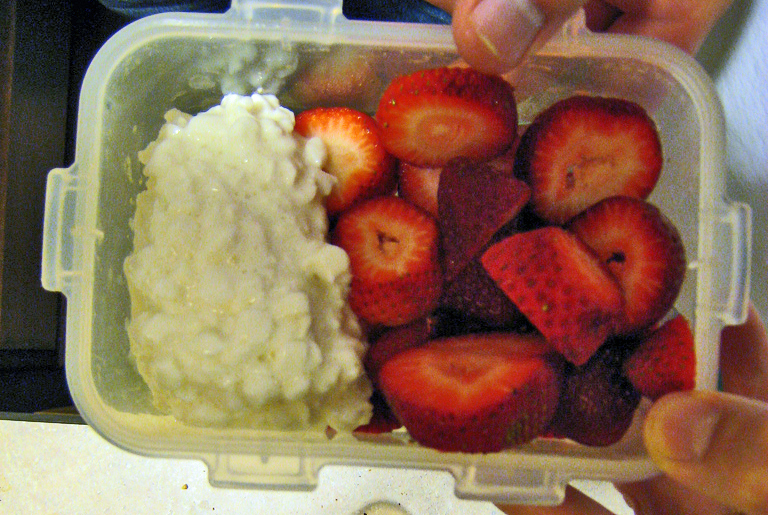 Cottage Cheese With Berries Cottage Cheese With Berries