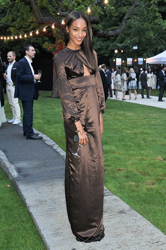 Jourdan Dunn in Burberry
Jourdan Dunn in Burberry
