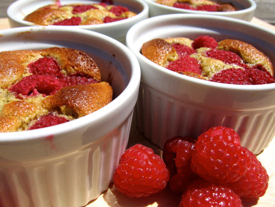 Warm Raspberry-Pistachio Cake Warm Raspberry-Pistachio Cake