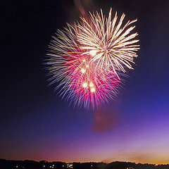 How to Photograph Fireworks How to Photograph Fireworks
