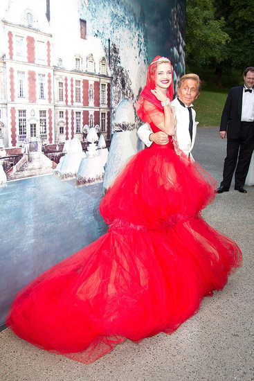 Natalia Vodianova in custom Valentino, Valentino Garavani Natalia Vodianova in custom Valentino, Valentino Garavani