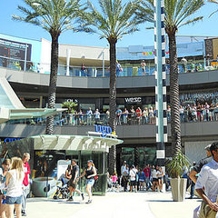 Santa Monica Place One-Year Anniversary Events