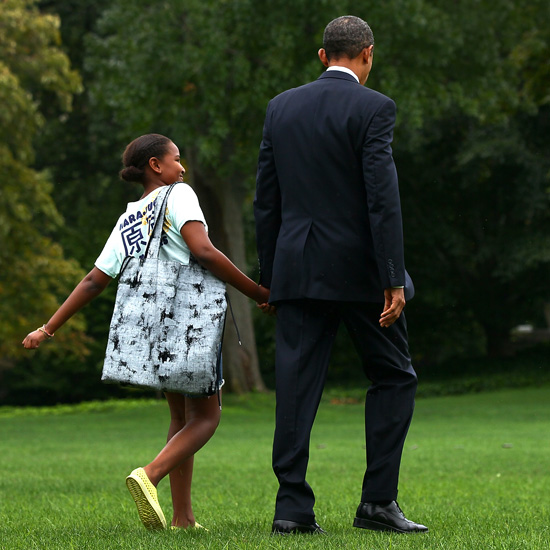 President Obama Shares a Sweet Father-Daughter Moment With Sasha President Obama Shares a Sweet Father-Daughter Moment With Sasha