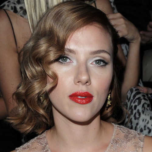 Scarlett Johansson Wears Custom-Blended Dolce & Gabbana Red Lipstick Courtesy of Pat McGrath