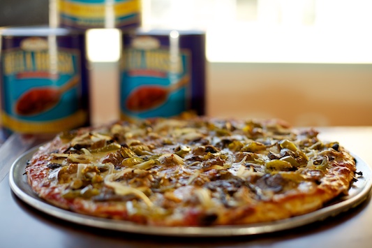 Armand's Pizzeria: A Pizza Tradition For More Than 50 Years!