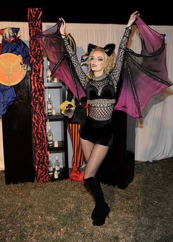 Lydia Hearst showed off her wingspan in a moody bat costume in 2011.
Lydia Hearst showed off her wingspan in a moody bat costume in 2011.
