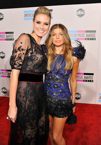 Heidi Klum and Fergie got close on the red carpet in 2010.
Heidi Klum and Fergie got close on the red carpet in 2010.