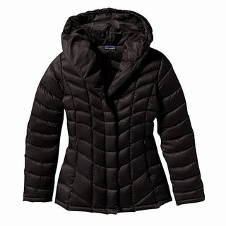 Best Gifts For Outdoorsy Women Who Camp, Hike, Rock Climb