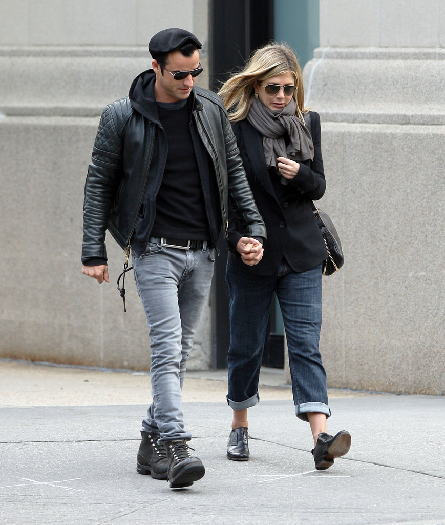 Jennifer and Justin layered up for a loved-up walk through NYC in September 2011.
Jennifer and Justin layered up for a loved-up walk through NYC in September 2011.