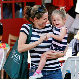 Mother-Daugher Matching Style