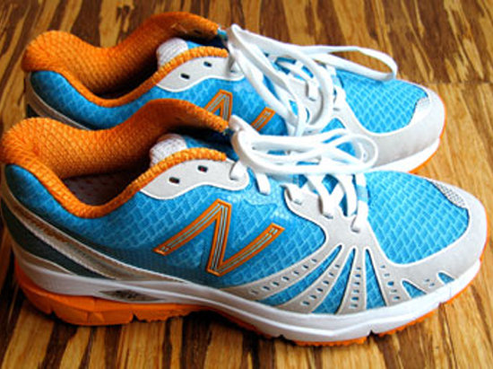 New Balance 890