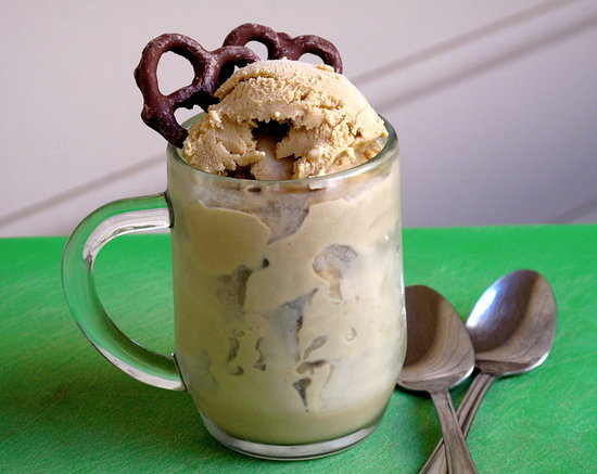 Guinness-Ice-Cream-Chocolate-Covered-Pretzels.JPG