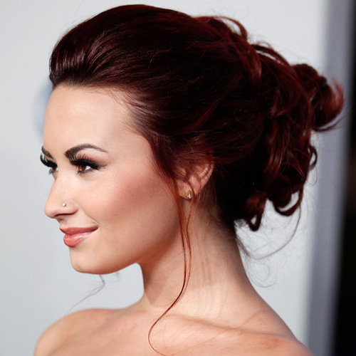 Demi Lovato's Beauty Look at the 2012 People's Choice Awards