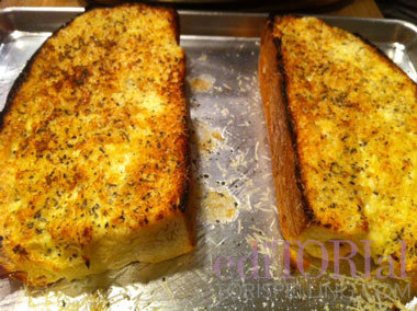 Tori Spelling's Garlic Bread Recipe Tori Spelling's Garlic Bread Recipe