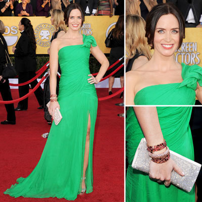 Emily Blunt Wears Bright Green Oscar de la Renta One Shouldered Gown at the 2012 SAG Awards.
