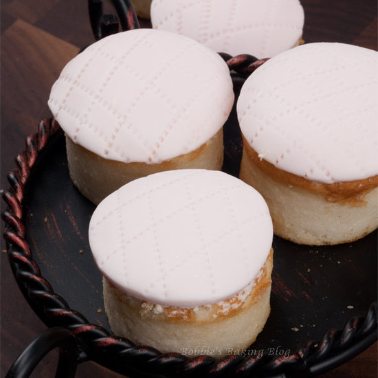 Champagne cakes Champagne cakes
