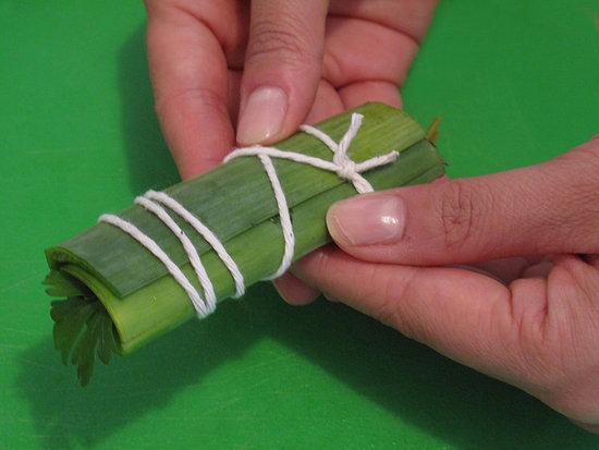 Step-by-Step Slideshow: How to Make Your Own Bouquet Garni