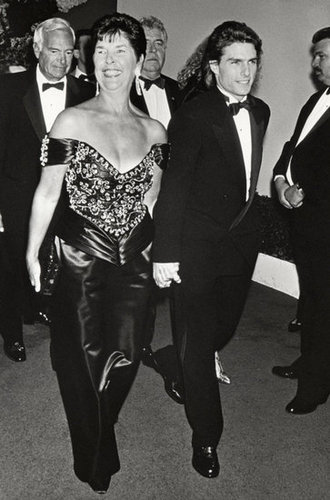 Tom Cruise brought his mom as his date in 1990.
Tom Cruise brought his mom as his date in 1990.