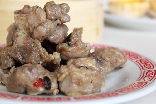 Pai Gwat (Pork Spare Ribs) Pai Gwat (Pork Spare Ribs)