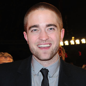 Robert Pattinson Talking About Playing Edward Cullen Video