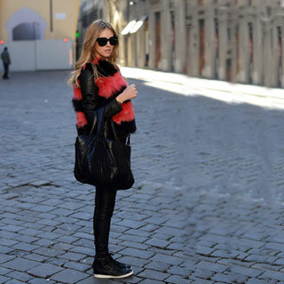 Sneakers Street Style Pictures Feb. 25, 2012