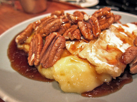 Baked Brie With Pecans