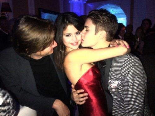 Sealed With a Kiss Sealed With a Kiss
