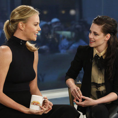 Charlize Theron and Kristen Stewart talked about their epic fairy tale.
Charlize Theron and Kristen Stewart talked about their epic fairy tale.
