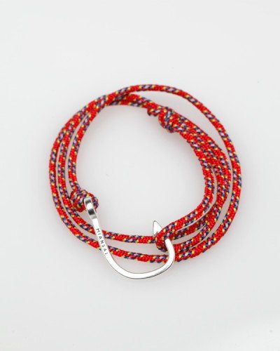 Miansai's sporty hook rope bracelets would be the perfect accompaniment to a white crochet dress and straw hat combo.
Miansai Red Hook Bracelet ($55)
Miansai's sporty hook rope bracelets would be the perfect accompaniment to a white crochet dress and straw hat combo.
Miansai Red Hook Bracelet ($55)