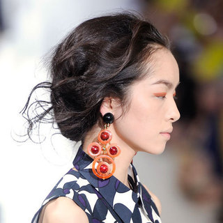 How to Wear Bright Makeup For Spring 2012