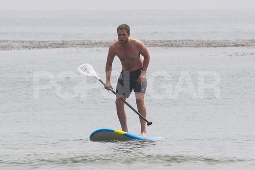 Shirtless Robert Pattinson Plays on the Beach — See Over 100 Pictures! Shirtless Robert Pattinson Plays on the Beach — See Over 100 Pictures!