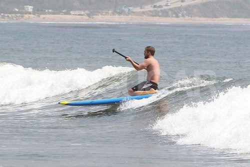 Shirtless Robert Pattinson Plays on the Beach — See Over 100 Pictures! Shirtless Robert Pattinson Plays on the Beach — See Over 100 Pictures!