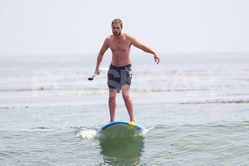 Robert Pattinson went shirtless in Malibu.
Robert Pattinson went shirtless in Malibu.