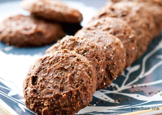 Vegan Carob Chia Cookies 