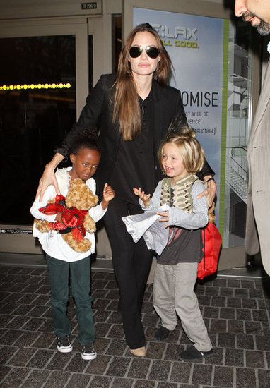 Angelina Jolie walked Zahara and Shiloh through LAX in December 2009.
Angelina Jolie walked Zahara and Shiloh through LAX in December 2009.