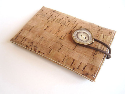This cork case ($28) can be customized for whatever device you use and has a closure made from a naturally shed elk antler in Wyoming.
This cork case ($28) can be customized for whatever device you use and has a closure made from a naturally shed elk antler in Wyoming.