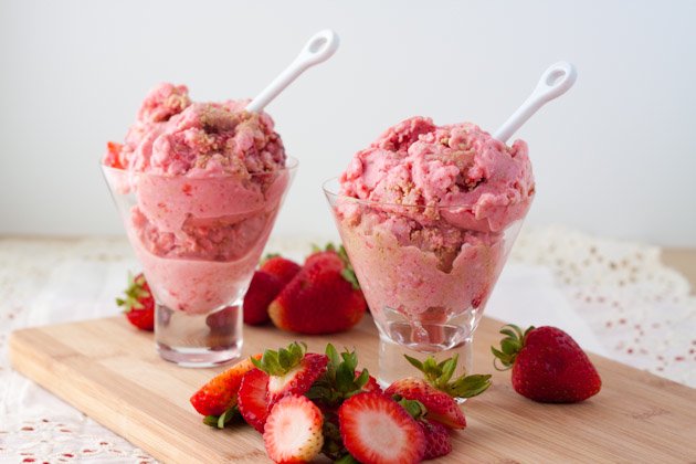 Sugar-Free Strawberry Cheesecake "Blizzard" Sugar-Free Strawberry Cheesecake "Blizzard"