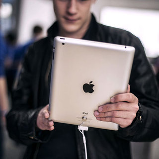 People Watch More TV on Tablets Than Laptops