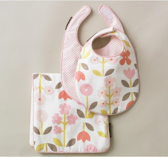 For a Baby Girl: Dwell Studio Rosette Blossom Bibs/Burp Set For a Baby Girl: Dwell Studio Rosette Blossom Bibs/Burp Set